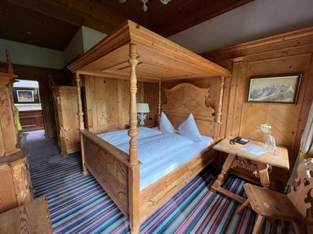 Hotel Schrenkhof Unterhaching Luaran gambar